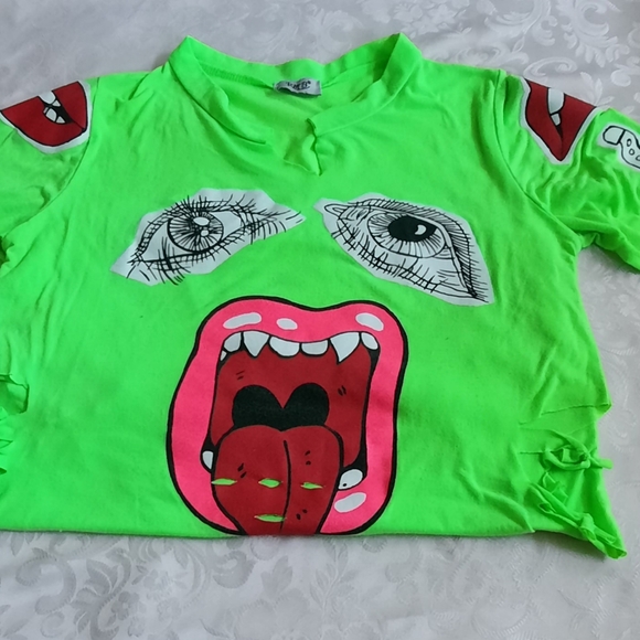 Cut Up Neón Green  T Shirt - Picture 4 of 5